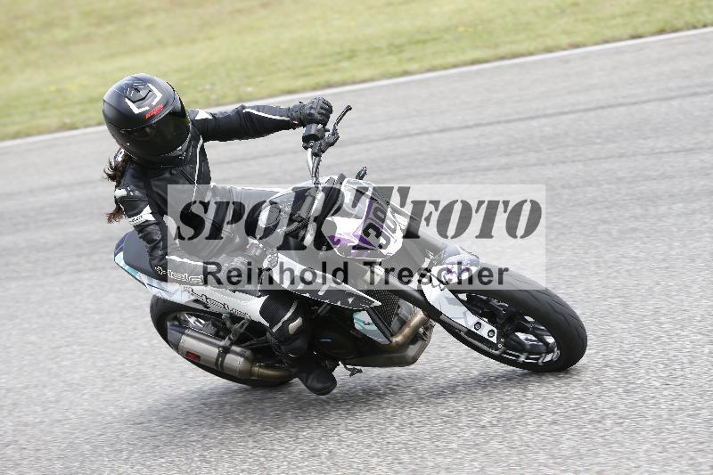 Archiv-2025/22 06.06.2025 DISCOVER the BIKE ADR/Bike 1 gruen/38